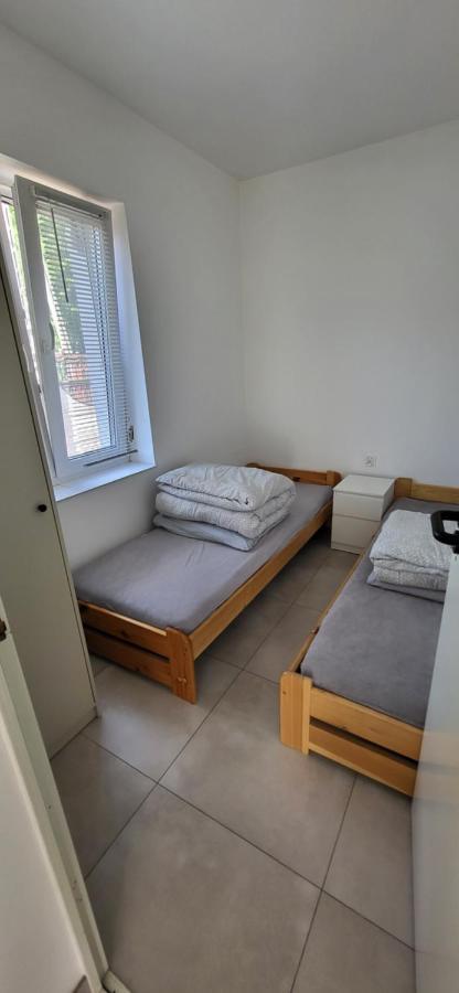 Noclegi Tuszyn M Exterior foto